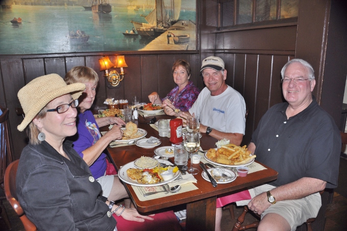 Lunch at Ye Olde Union Oyster House